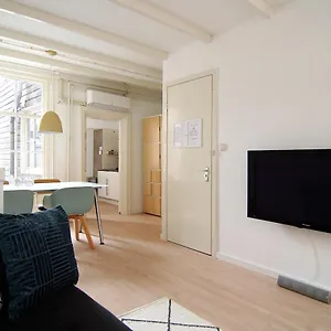 Loft Leidsegracht Bed and breakfast